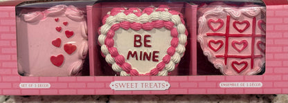 New Sweet Treats resin 3-piece faux 🎂 heart shaped Valentines Day cake decor