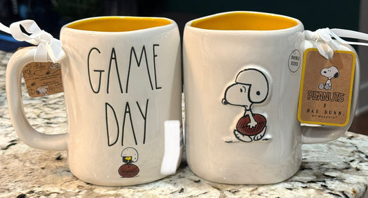 New Rae Dunn x Peanuts Snooy ceramic Football coffee mug decor GAME DAY