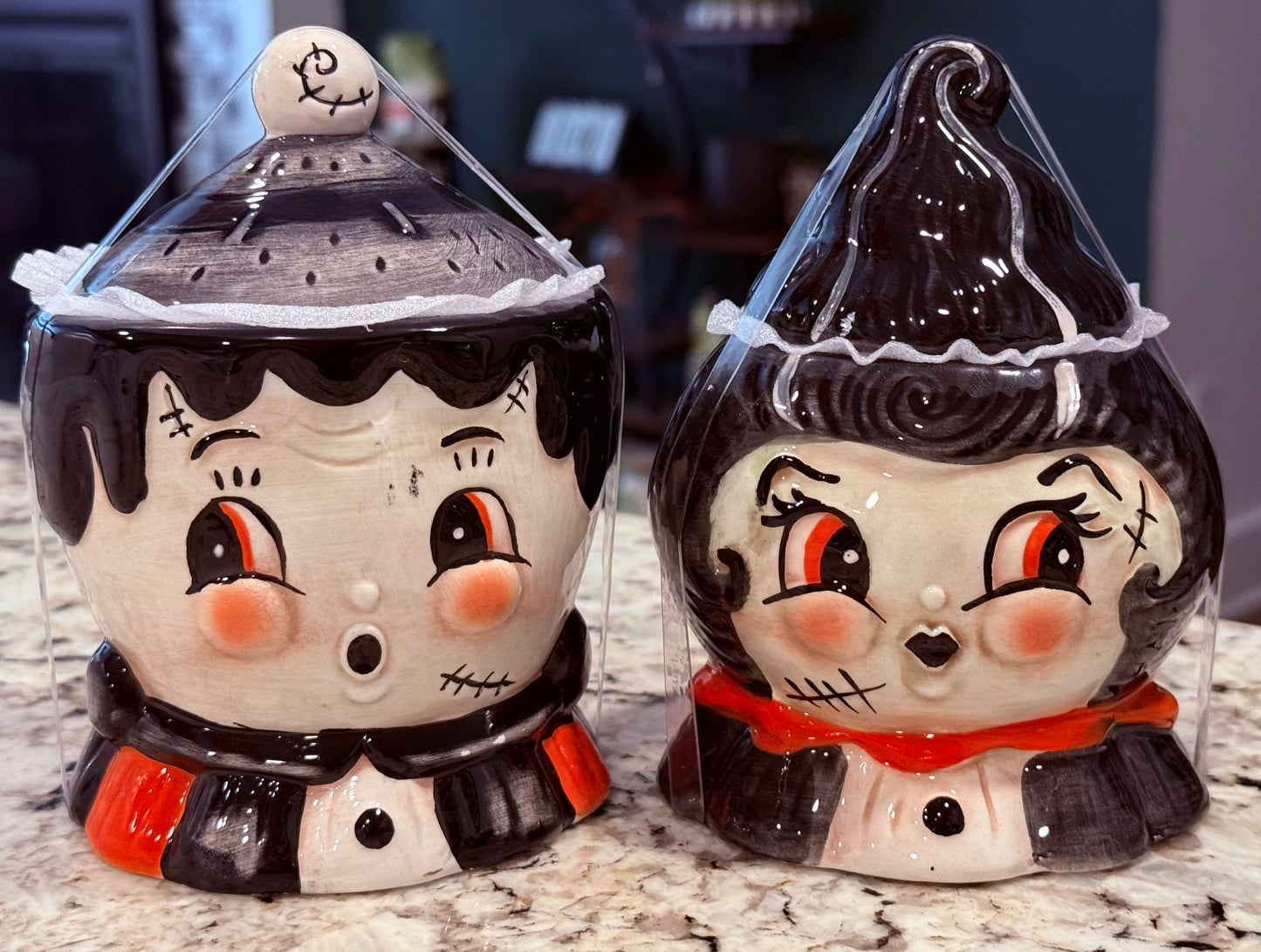 New Halloween release 26” Joanna Parker ceramic bowl set