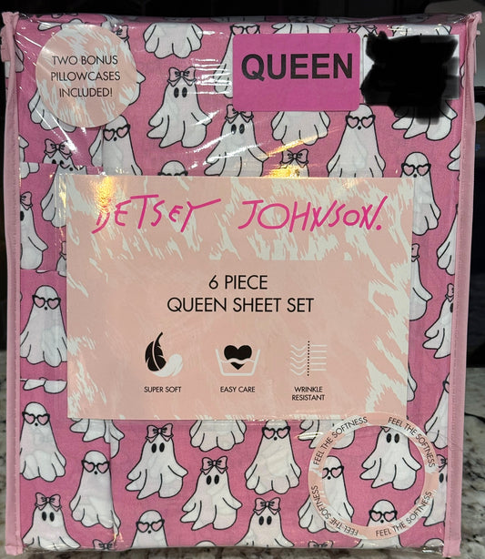 New Betsy Johnson 6- piece pink bow 🎀 ghost queen size sheet set
