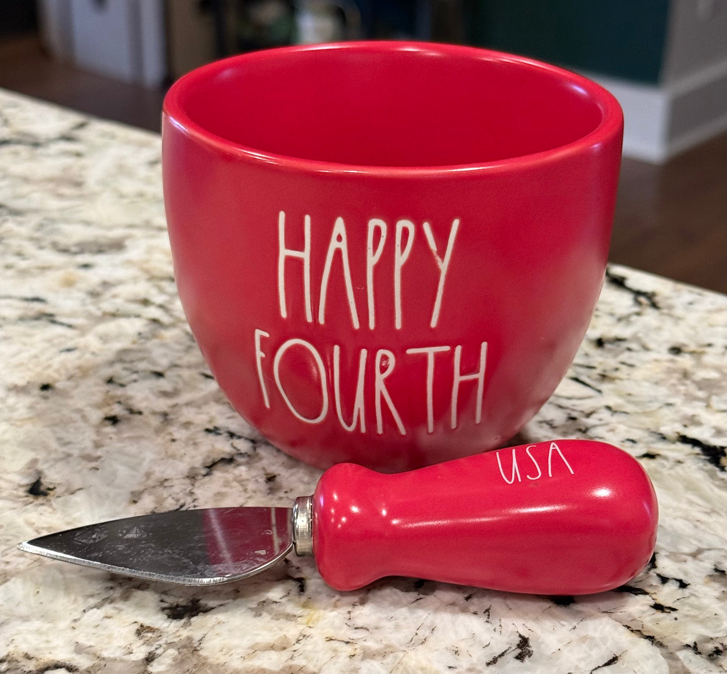 New Rae Dunn red ceramic Americana set HAPPY FOURTH bowl & USA knife
