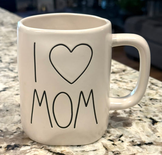 New Rae Dunn white ceramic coffee mug I LOVE MOM