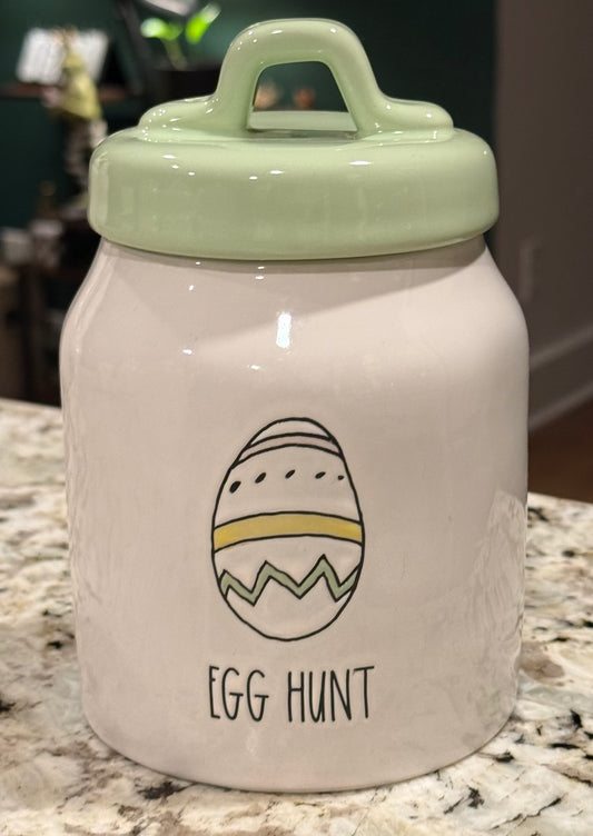 New Rae Dunn white ceramic Easter 6” canister EGG HUNT