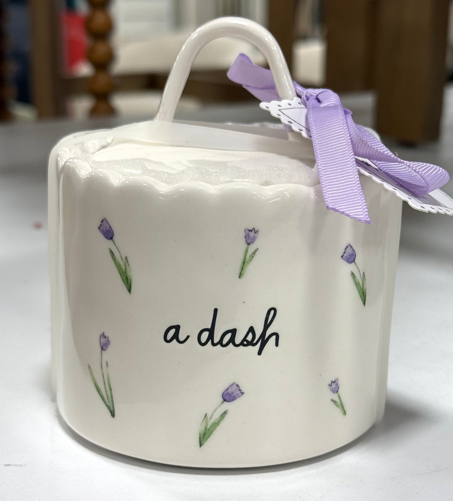 New Rae Dunn white tulip floral storage jar A DASH