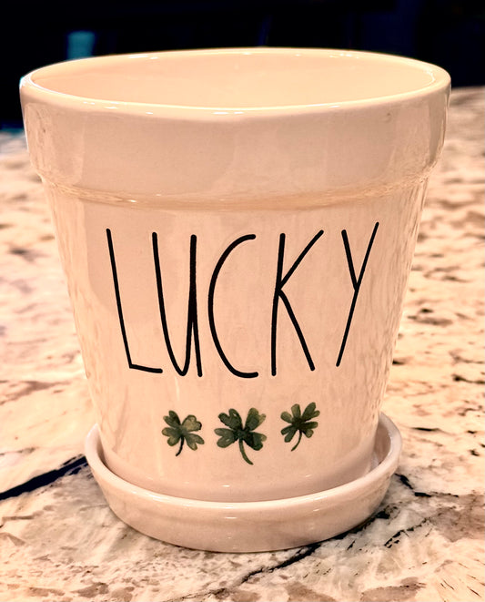 New Rae Dunn St. Patrick’s Day decor ceramic planter LUCKY