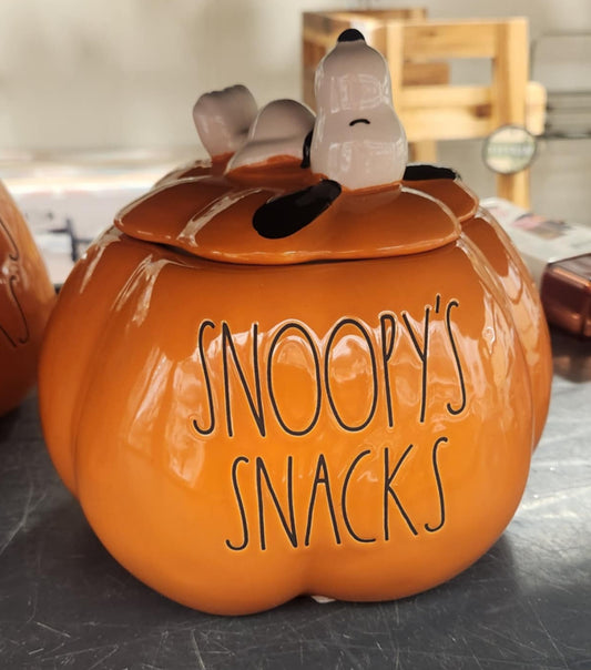 New Rae Dunn x Peanuts Snoopy ceramic pumpkin 🎃 cookie jar SNOOPY’S SNACKS