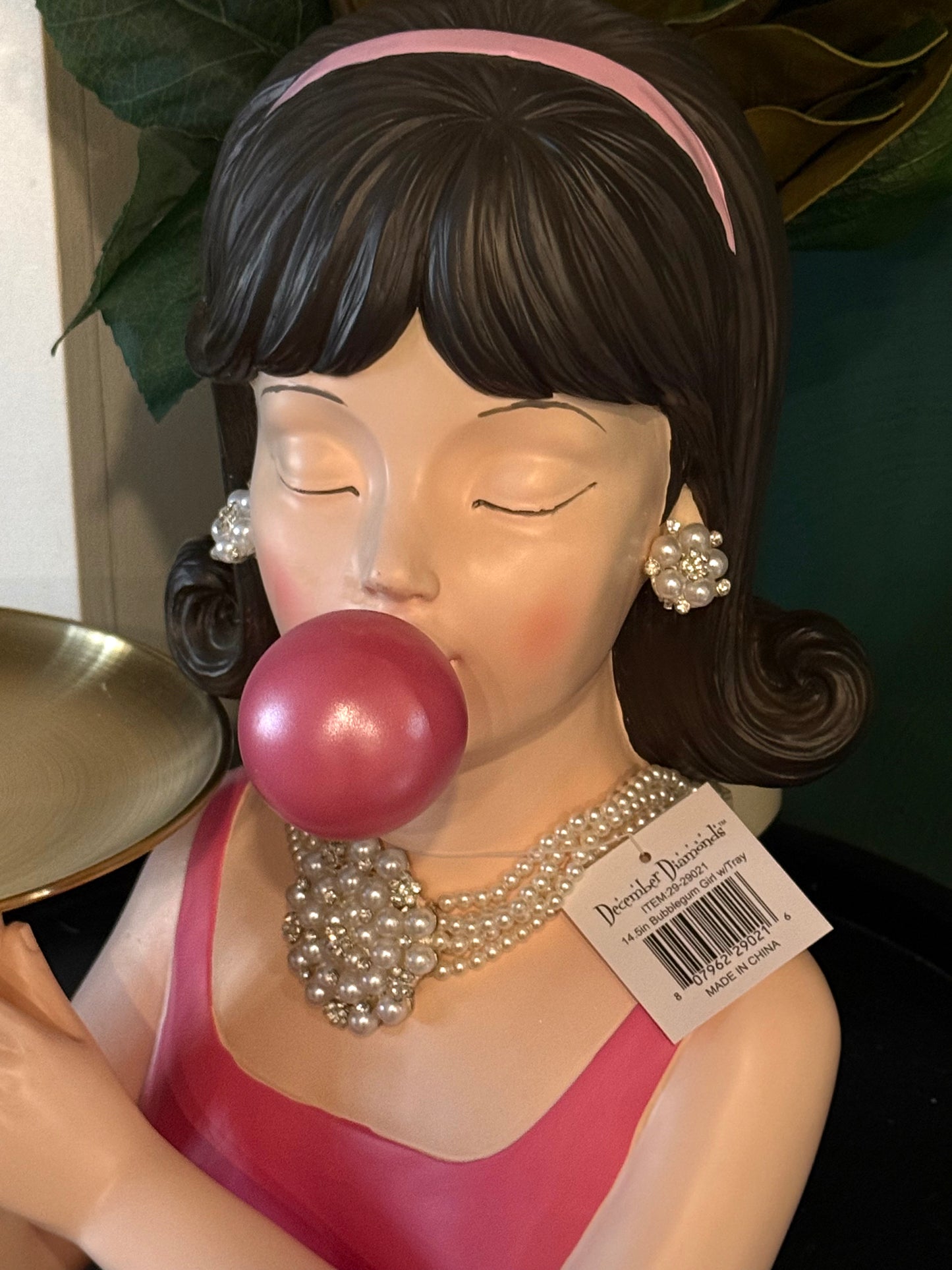 December Diamonds 14.5in Bubblegum Girl w/Tray