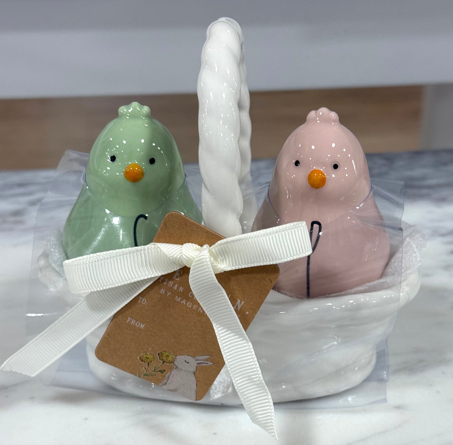 New Rae Dunn pastel ceramic Easter chicks salt and pepper shaker set in basket