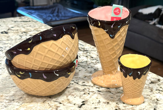 New ceramic ICE CREAM SHOP 4-piece waffle dish decor set