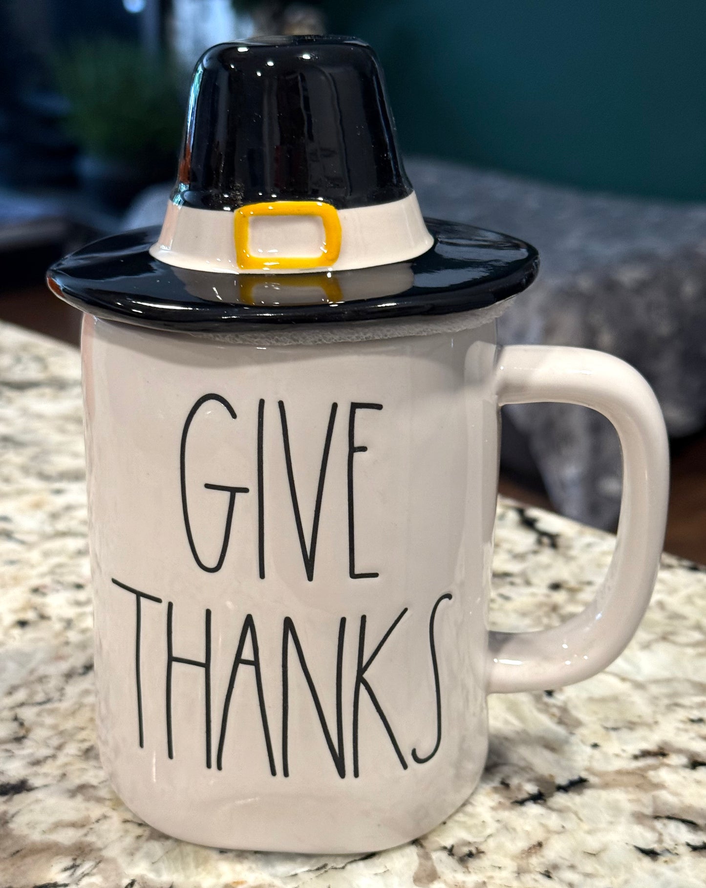 New Rae Dunn white ceramic  coffee mug with pilgrim hat topper GIVE THANKS