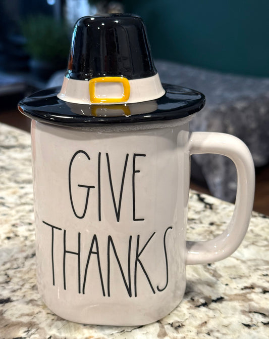 New Rae Dunn white ceramic  coffee mug with pilgrim hat topper GIVE THANKS