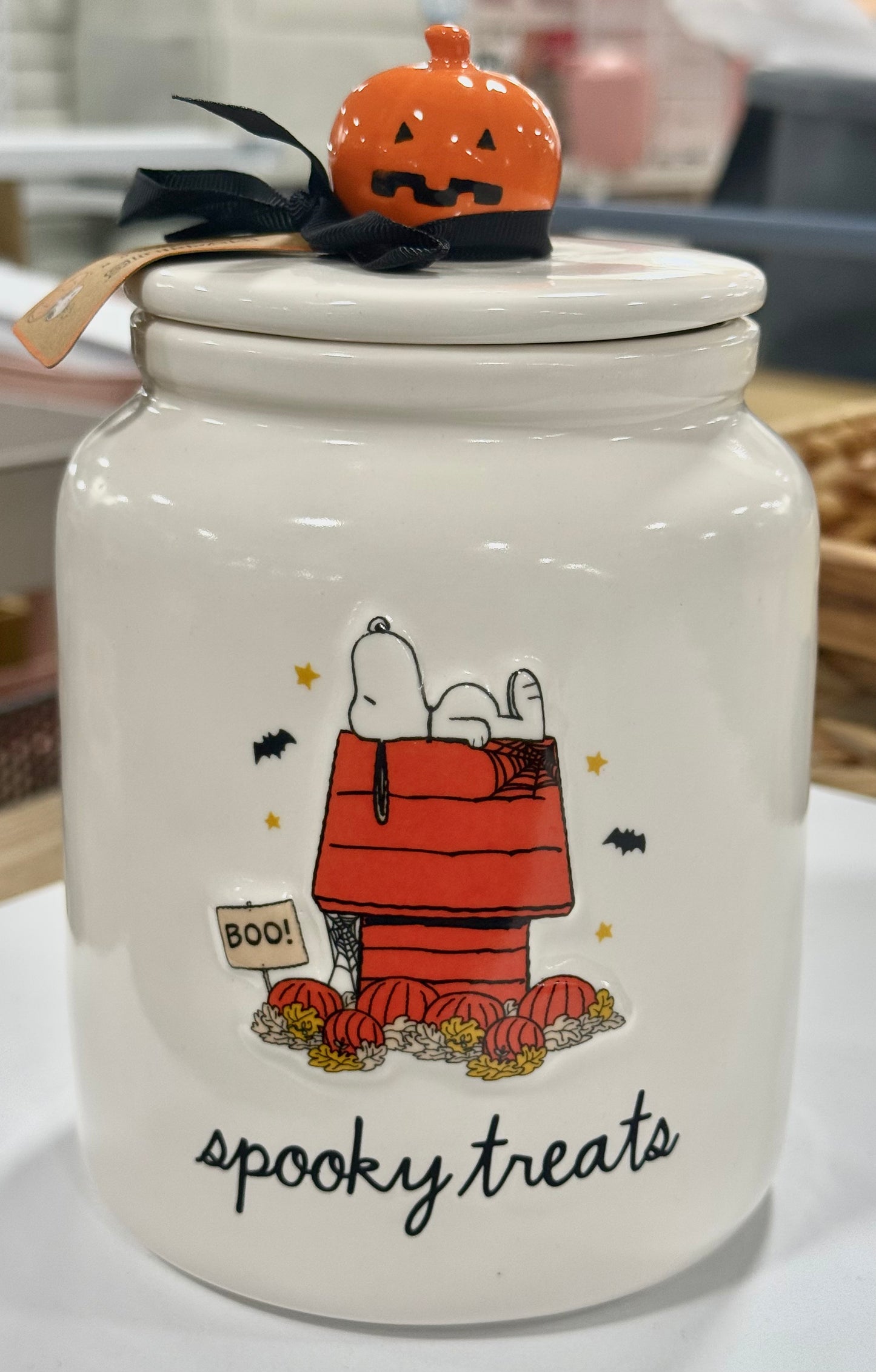New Rae Dunn x Peanuts Snoopy ceramic Halloween cookie jar canister SPOOKY TREATS