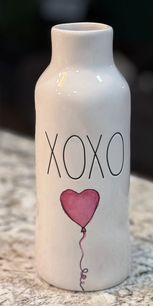 Rae Dunn white ceramic Xoxo 💋 vase decor