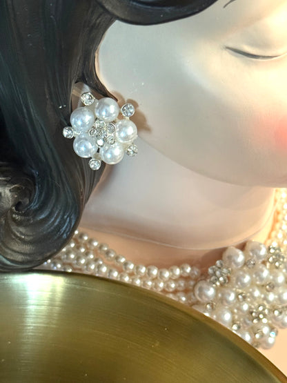 December Diamonds 14.5in Bubblegum Girl w/Tray