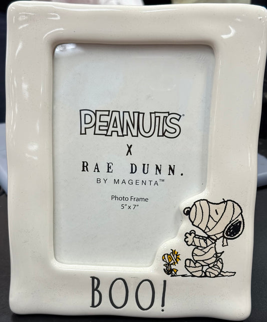 New Rae Dunn x Peanuts Snoopy ceramic photo frame Halloween decor HAPPY BOO!5x7 insert