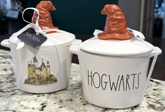 New Rae Dunn x Harry Potter ceramic covered baking dish HOGWARTS