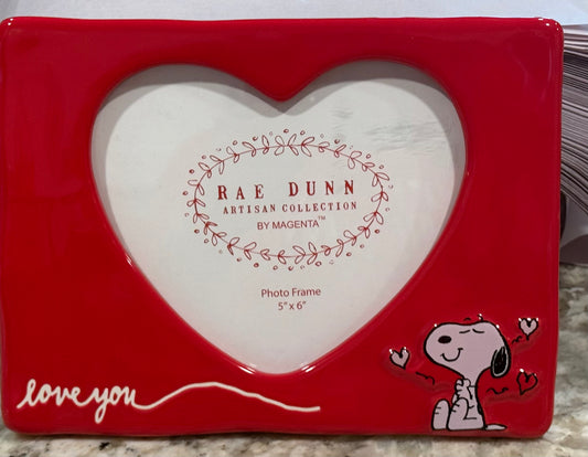 New Rae Dunn x Peanuts Snoopy ceramic picture frame red LOVE YOU 😘