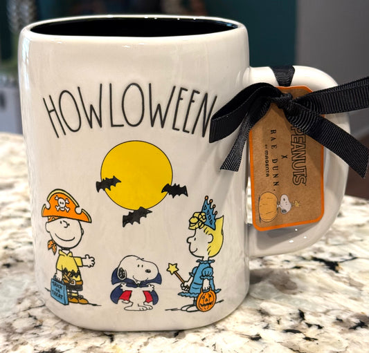 New Rae Dunn x Peanuts Snoopy ceramic Halloween coffee mug HOWLOWEEN