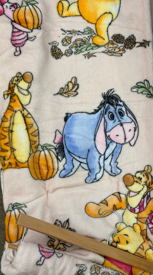 New Winnie The Pooh & Tigger fall pumpkin 50x70 pink throw blanket bedding