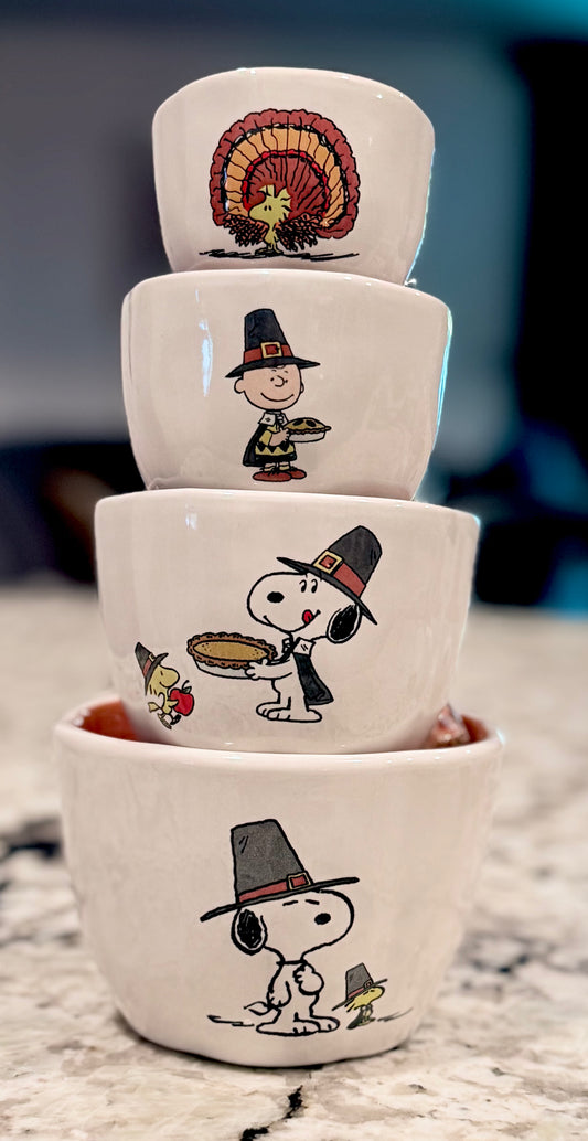 New Rae Dunn x Peanuts Snoopy Fall Thanksgiving ceramic measuring cup set