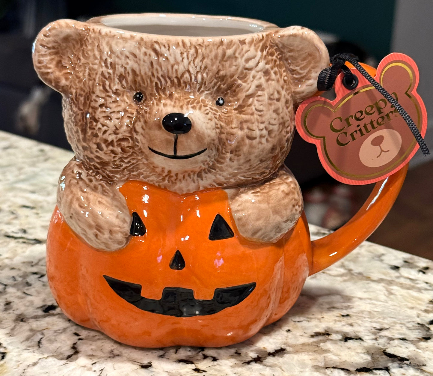 New pumpkin 4-piece ceramic Creepy Critters Bear mug set & 2 cookie jars