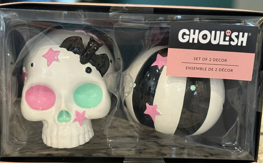 New Ghoulish resin skeleton 💀 pumpkin decor set