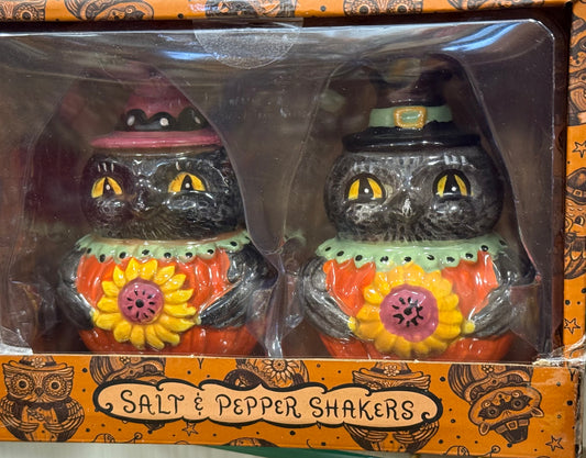 New release Joanna Parker ceramic fall black owl salt and pepper shaker set