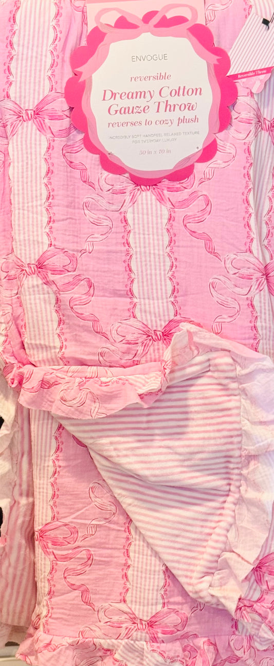 New EnVouge Dreamy gaze pink coquette reversible throw bedding blanket 50x70
