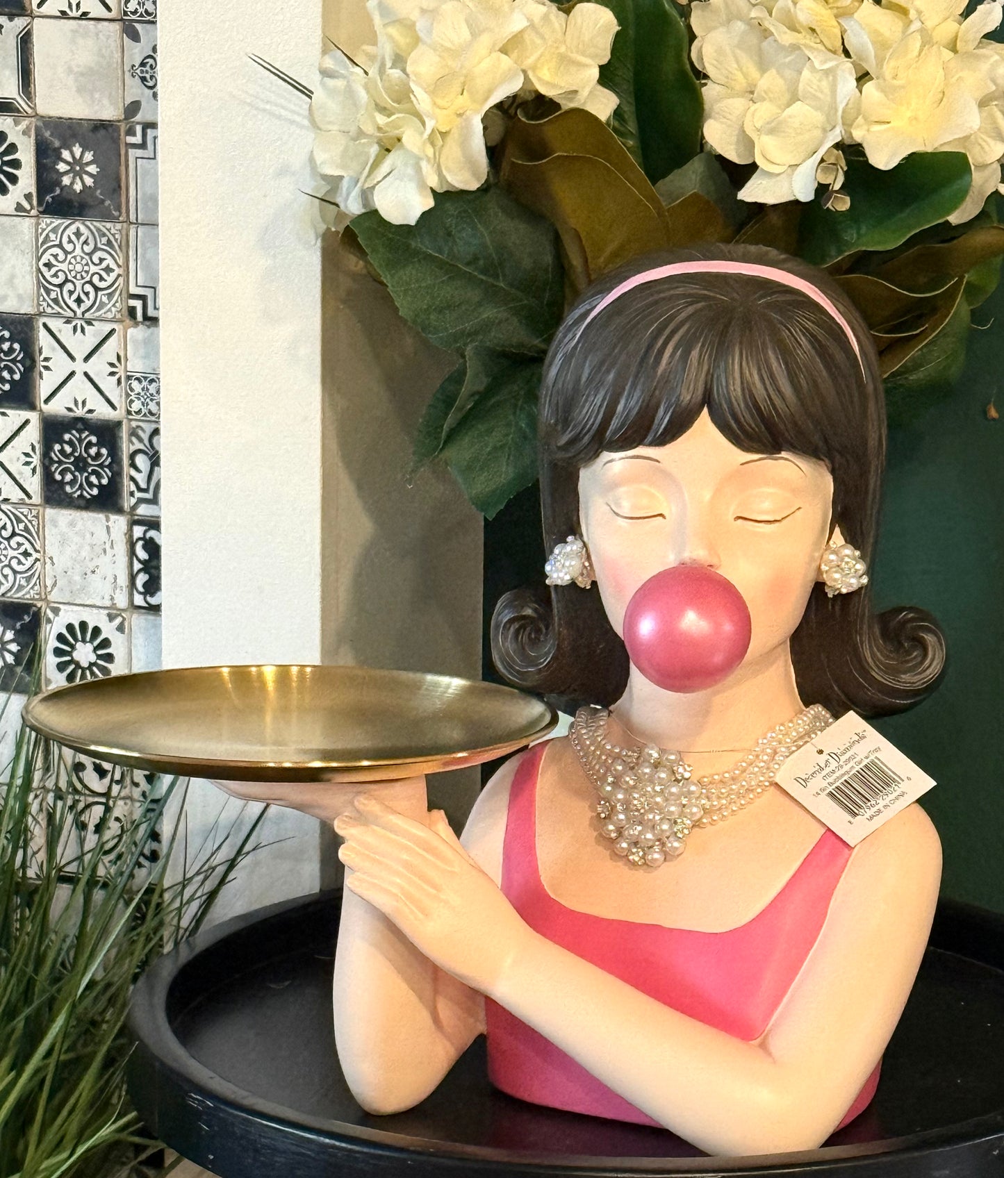 December Diamonds 14.5in Bubblegum Girl w/Tray