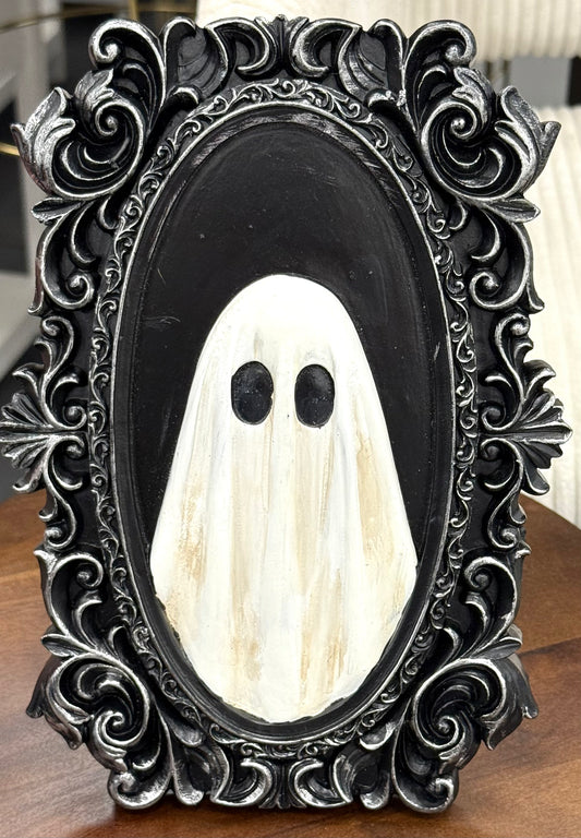 New resin raised ghost picture desk frame Halloween decor