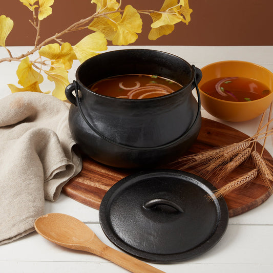 New Clark and Smith Halloween preseasoned cast iron caldron pot 6Qt