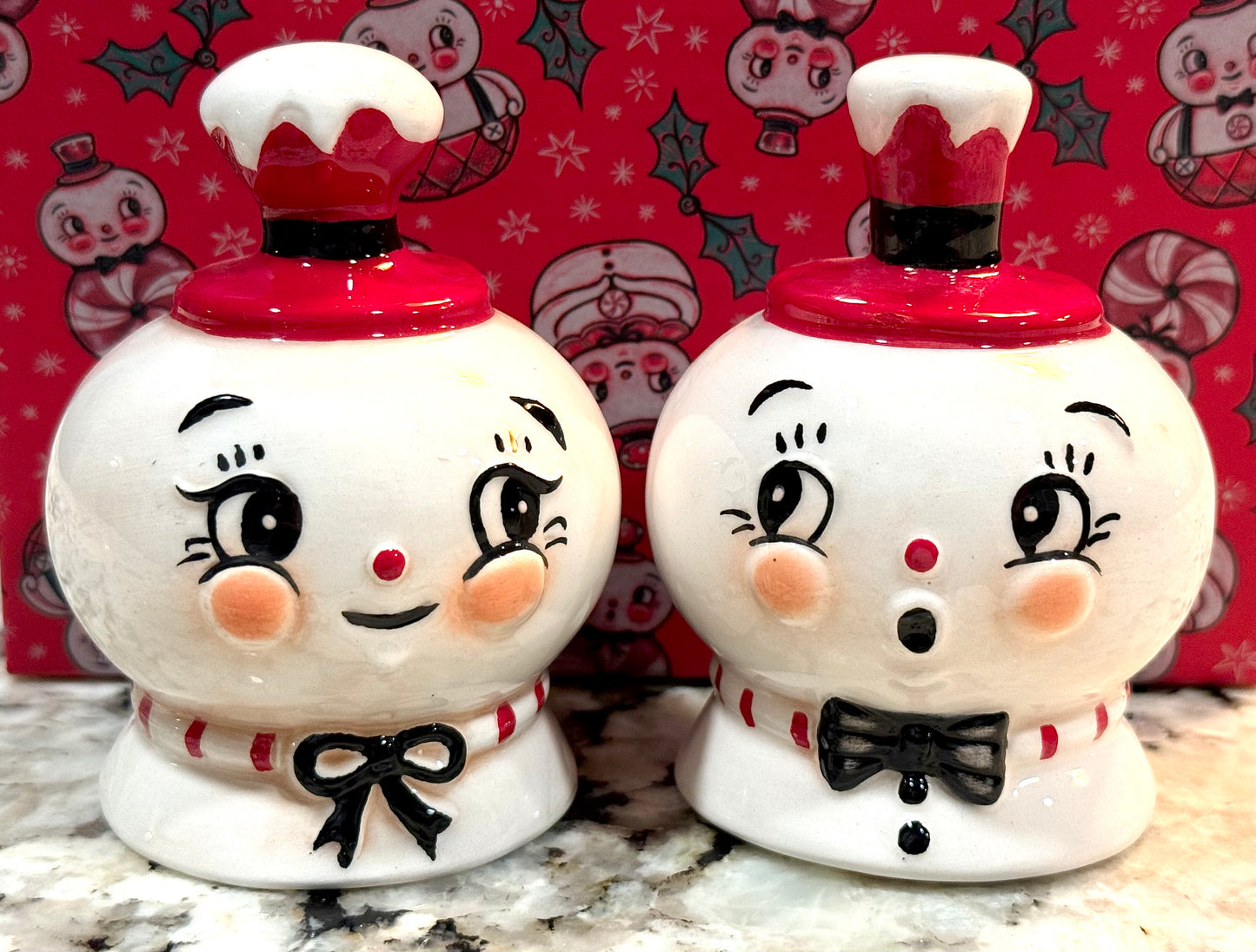 New release Christmas Johanna Parker snowman head salt & pepper shaker set-red