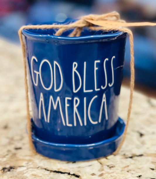New Rae Dunn ceramic GOD BLESS THE USA 5.25” planter